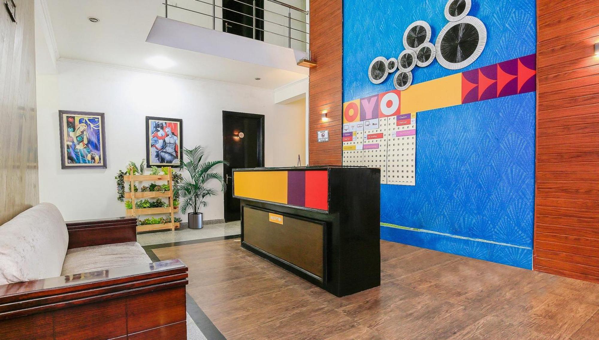 Hotel O Golf Stays Near Aravali Biodiversity Park グルガウン エクステリア 写真