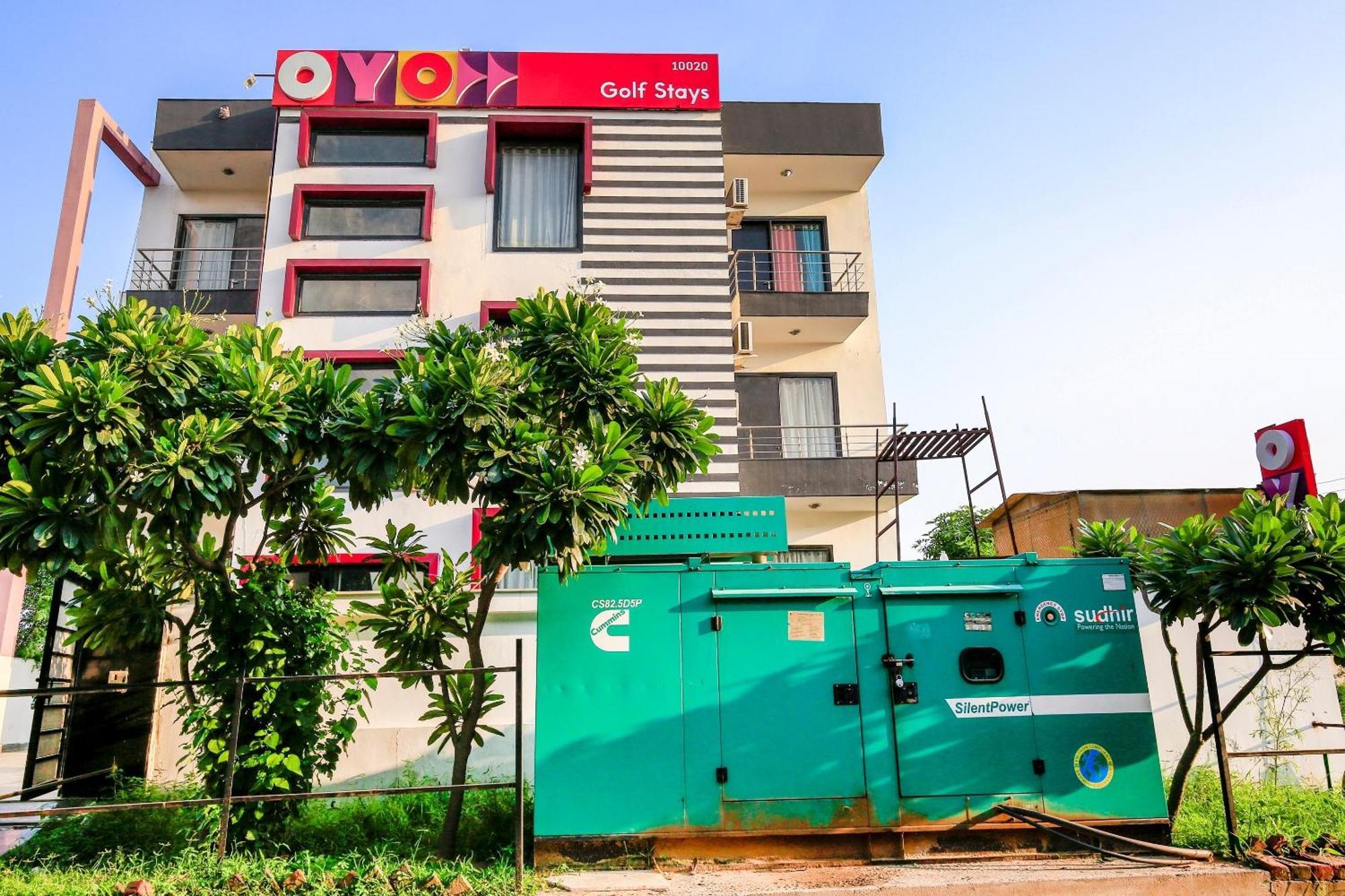 Hotel O Golf Stays Near Aravali Biodiversity Park グルガウン エクステリア 写真