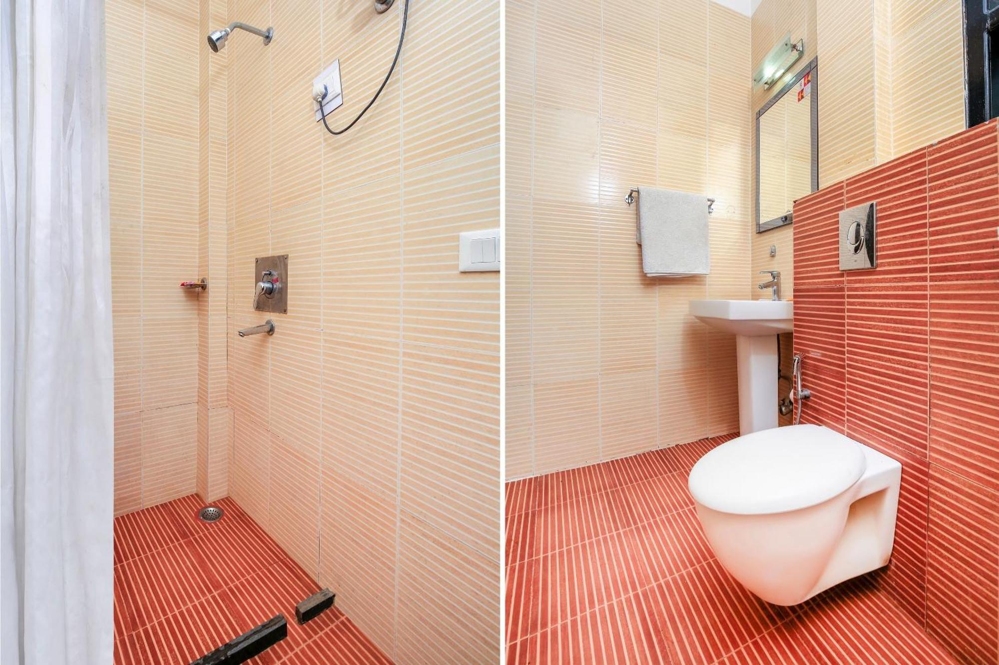 Hotel O Golf Stays Near Aravali Biodiversity Park グルガウン エクステリア 写真