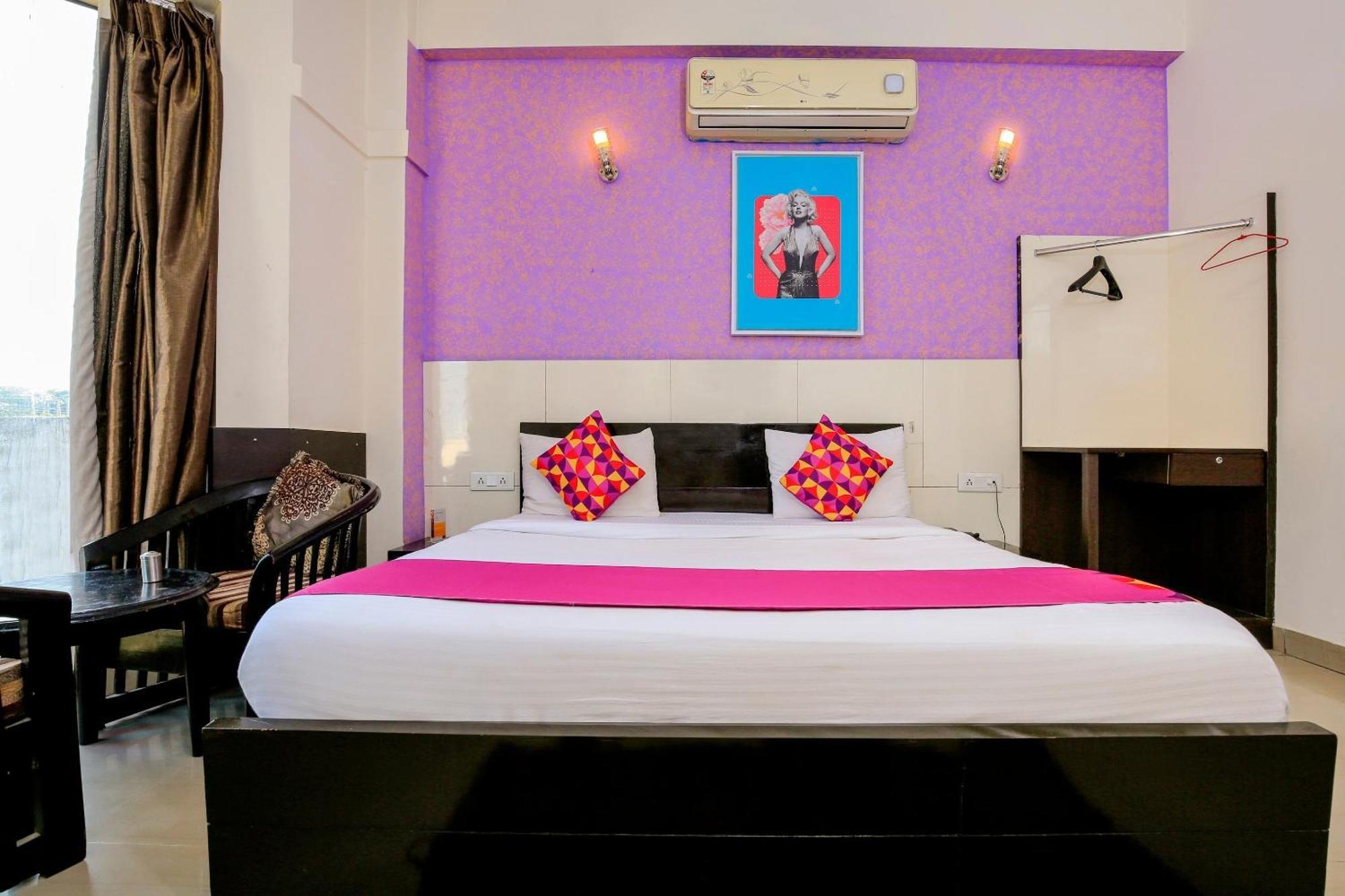 Hotel O Golf Stays Near Aravali Biodiversity Park グルガウン エクステリア 写真