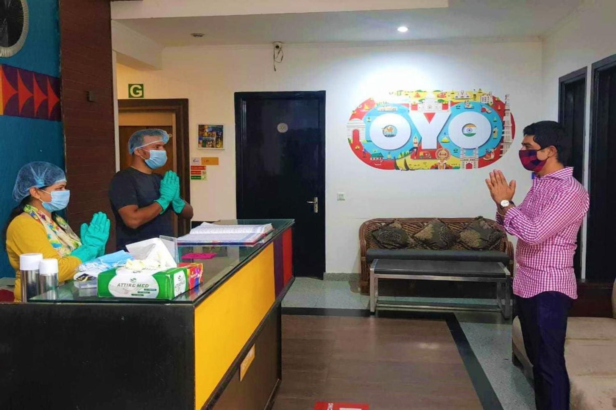 Hotel O Golf Stays Near Aravali Biodiversity Park グルガウン エクステリア 写真